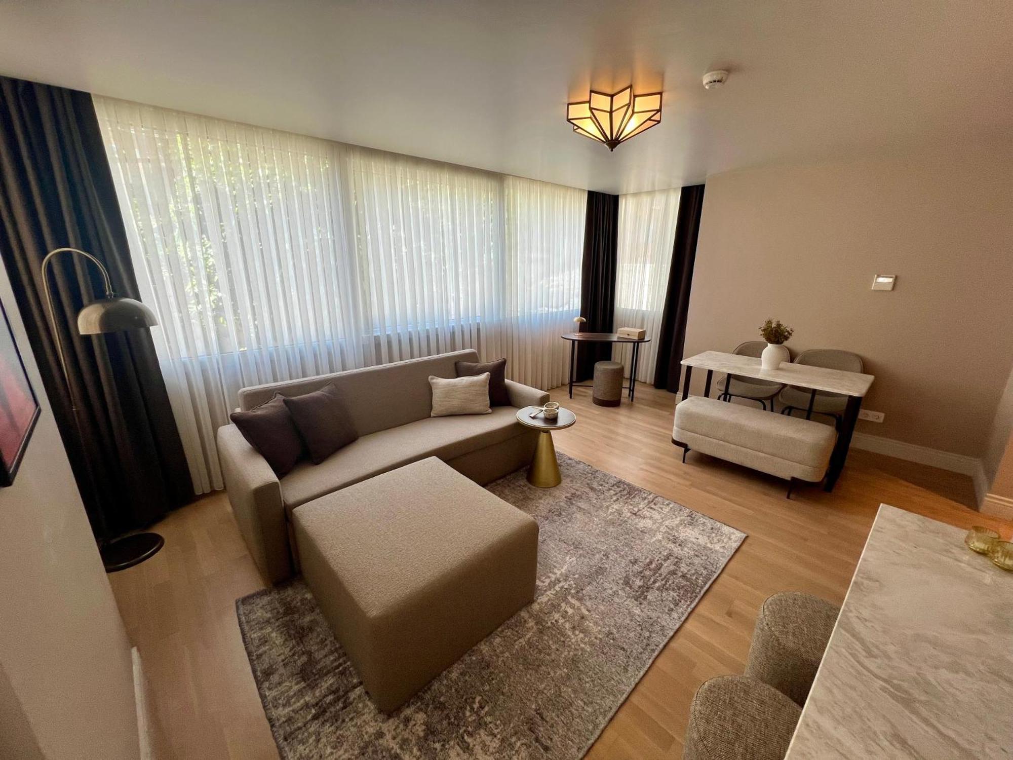 Weingart Suites Hotel อิสตันบูล ภายนอก รูปภาพ