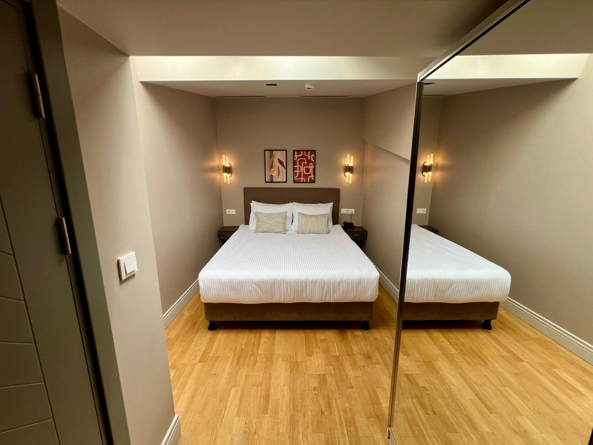 Weingart Suites Hotel อิสตันบูล ภายนอก รูปภาพ