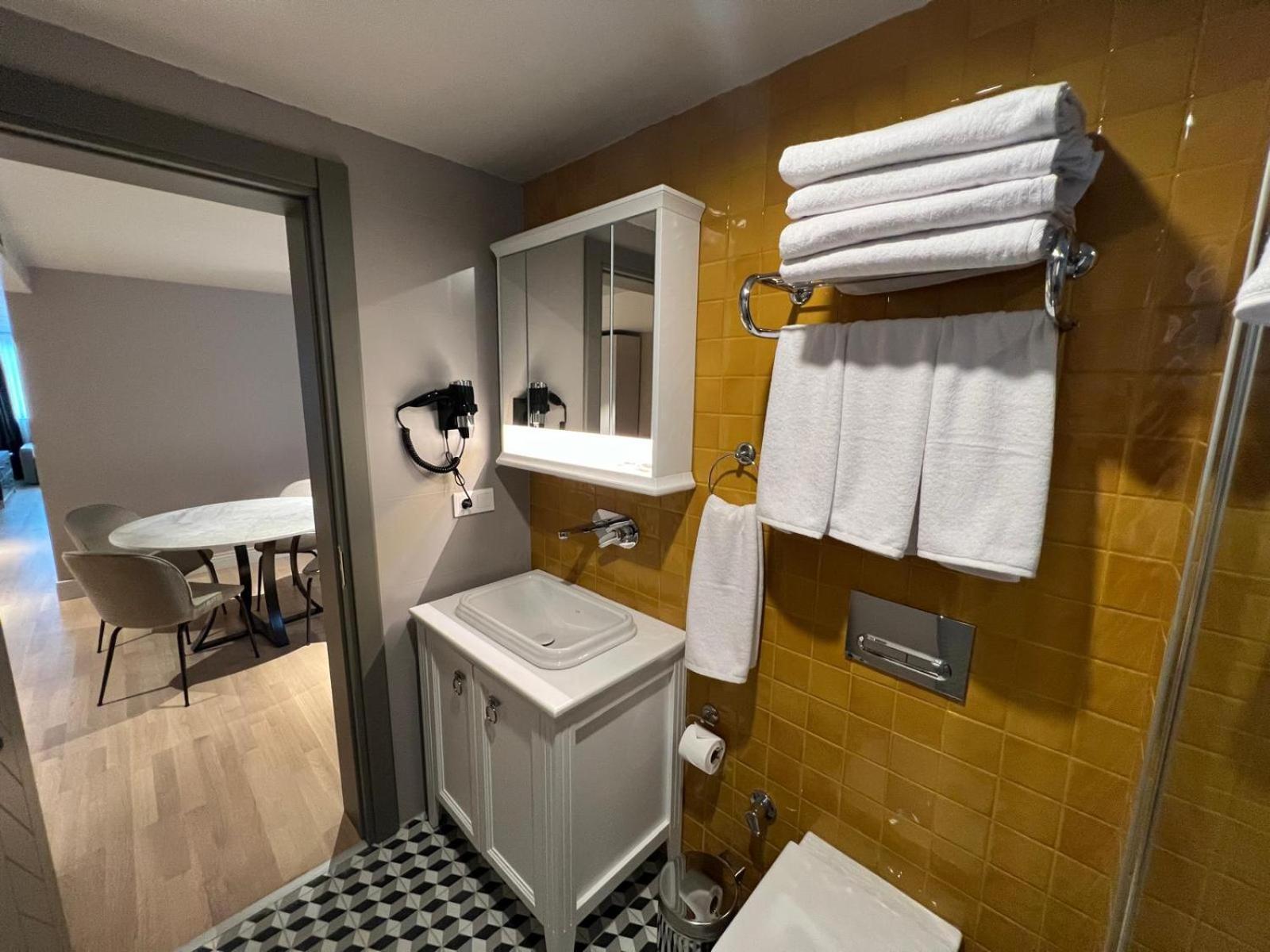 Weingart Suites Hotel อิสตันบูล ภายนอก รูปภาพ